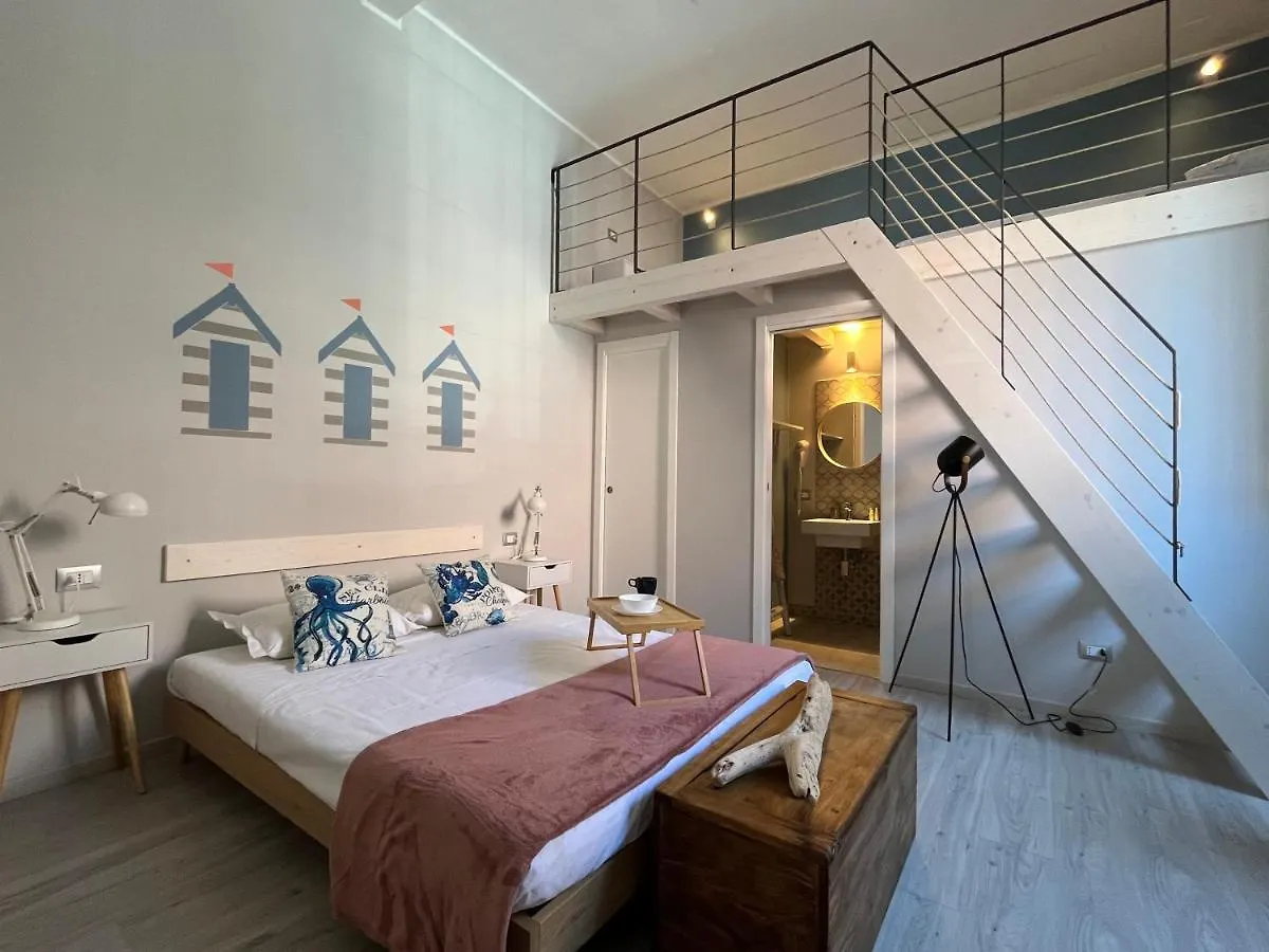 Maremma Holidays : La Vecchia Officina Follonica