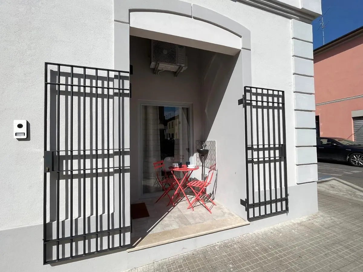 Maremma Holidays : La Vecchia Officina Follonica 0*,  Italie